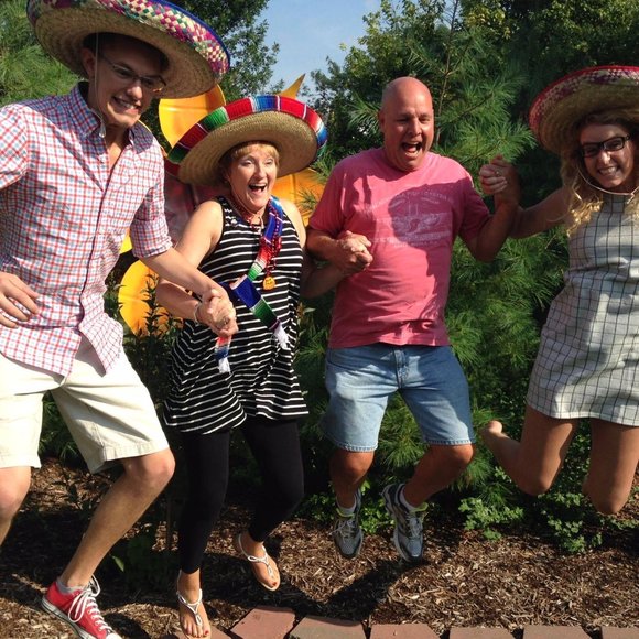 Meet your Posher, Martha - Picture 2 of 6